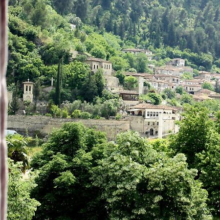 Magda Studio In Berat Center Buitenkant foto