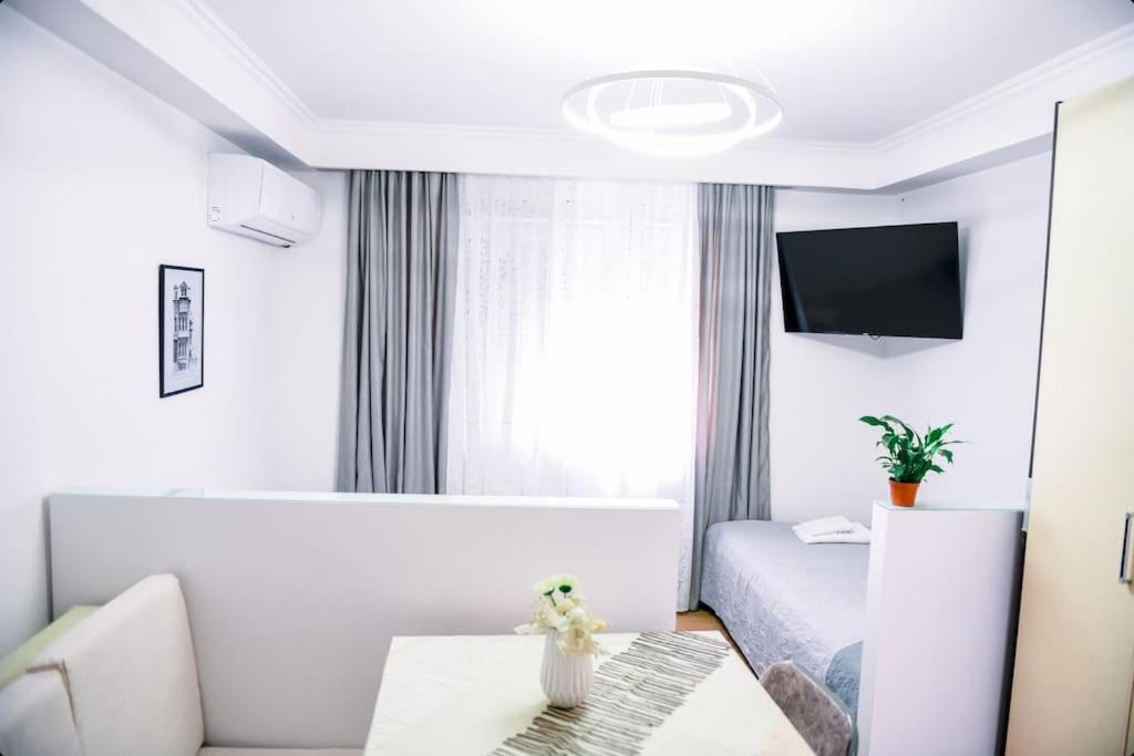 Magda Studio In Berat Center Buitenkant foto
