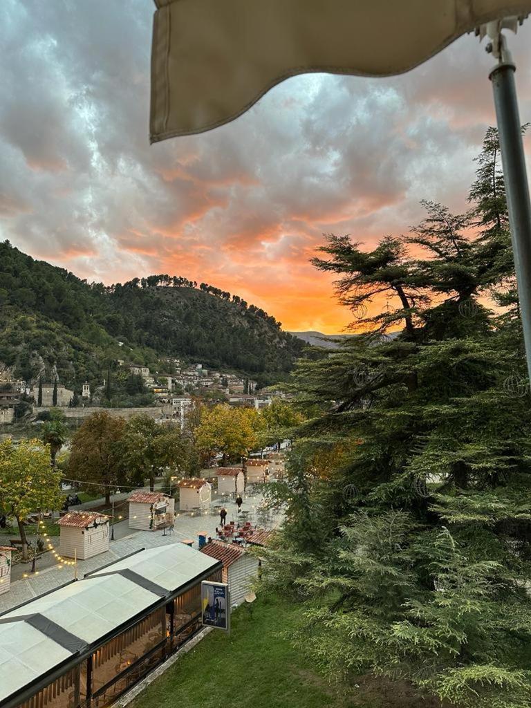 Magda Studio In Berat Center Appartement Buitenkant foto