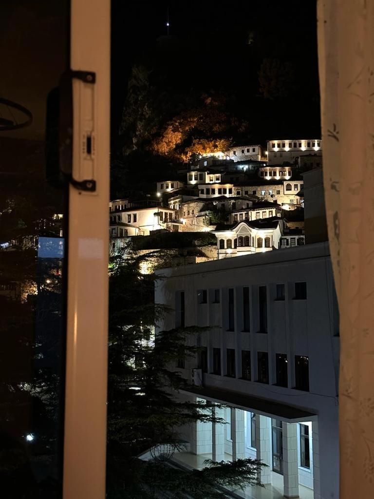 Magda Studio In Berat Center Buitenkant foto